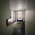 A Great For Daily Or Weekly Rent 60m *