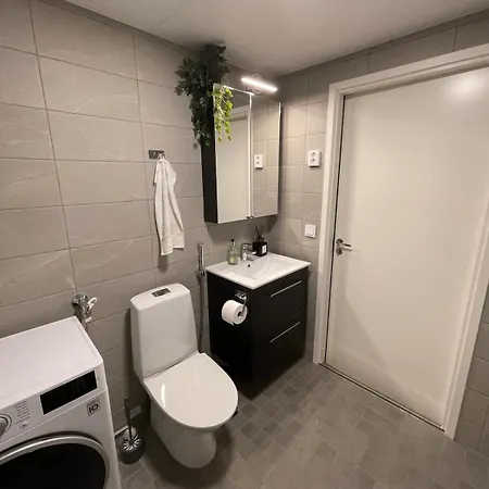 A Great For Daily Or Weekly Rent 60m *